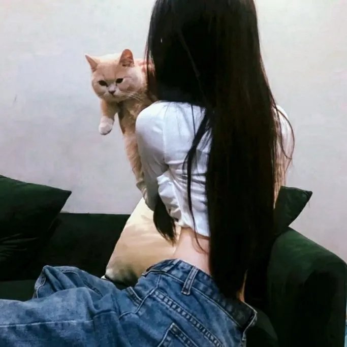 拉莉萨
