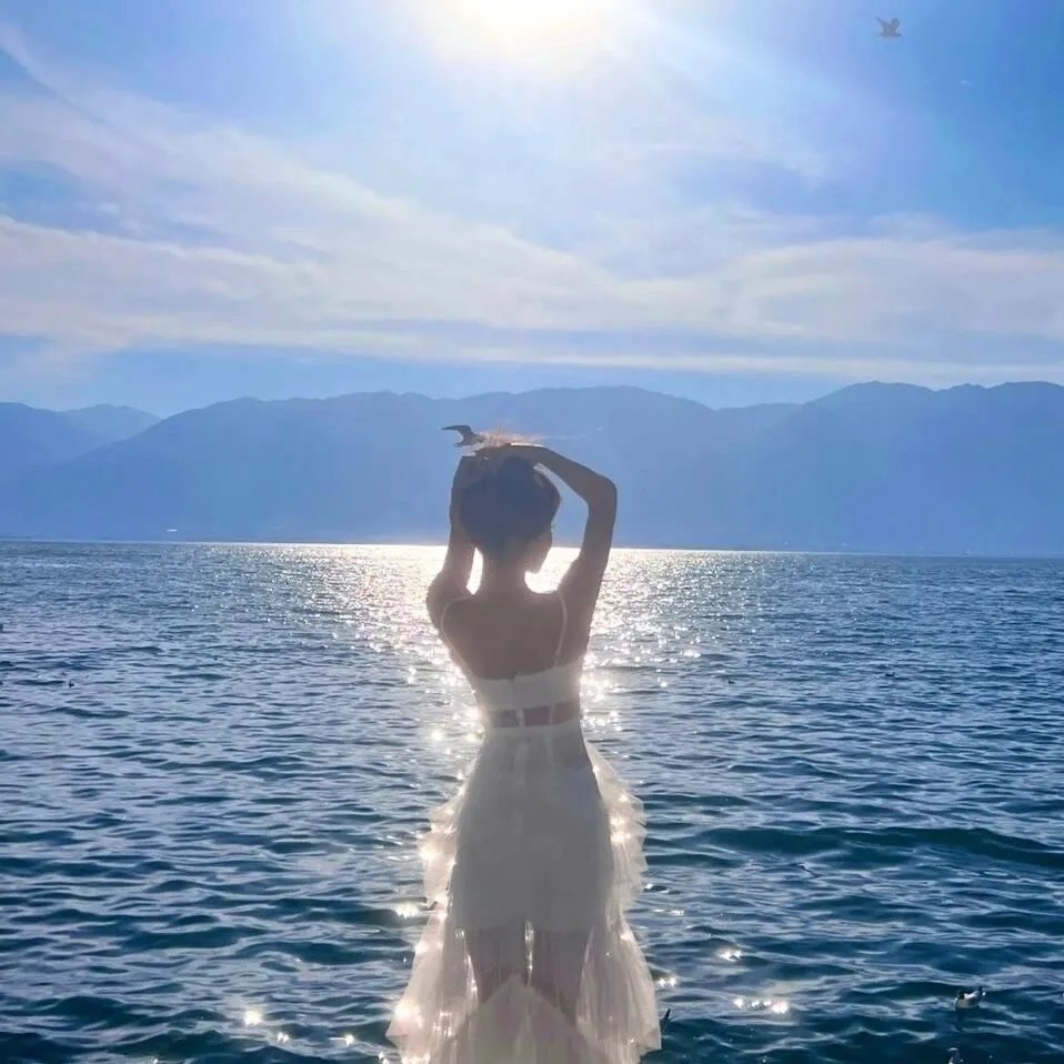 阳台前的夏天